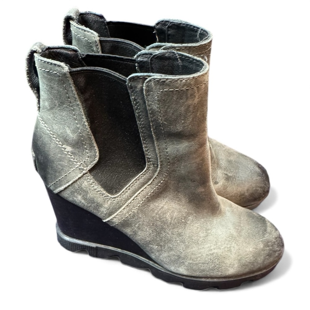 Sorel Joan Uptown Chelsea Wedge Boot distressed grey 6